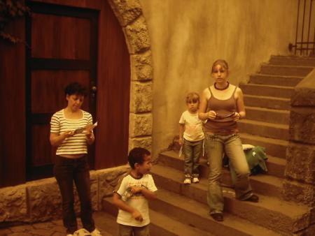 Ma mère, Eliass, Noémie, et moi...